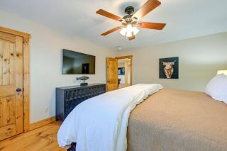 Sapphire Valley Resort Cabin with Fireplaces and Grill - Sapphire - 7