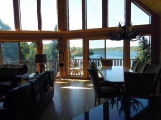 Majestic Retreat - Hayward - 3