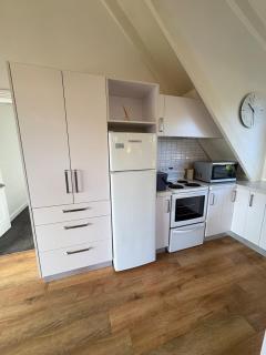 Sunny Waterfront Apartment - Dunedin - 4