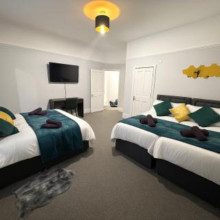 Luxury Furnished 2-king sizes bedroom Flat - 2