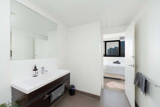 16S Abnb-Style Easy 2BR APT 7 mins Crown Casino walk, Free Parking - 4