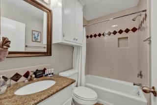 Cora Street Cottage - Fredericksburg - 6