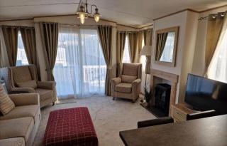 6 Berth Caravan With Decking At Caister Haven Holiday Park Ref 30032P - Great Yarmouth - 9