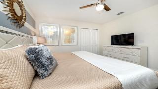 Spacious Luxury Home Near Disney & Universal - Davenport - 8