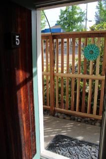 The Bonnie Inn Unit 5 with Breakfast Nook - 2