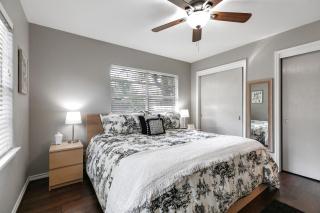 Stylish Home - Lrg Yard with games Grill & Hot Tub - Fredericksburg - 9