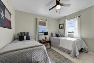 Casa Blanca: Hot-tub, Fire Pit, Hill Country Views - Luckenbach - 1