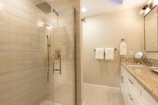 Oceanside Beach Condos - Oceanside - 4