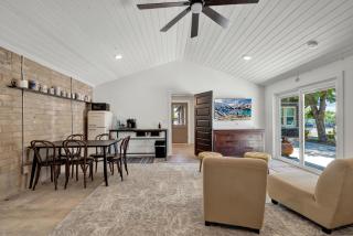 Walk to Schlitterbahn with Firepit - New Braunfels - 2