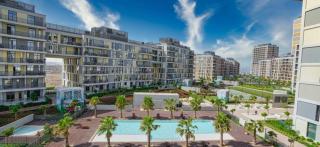 Brand New Apartment with Lush Green Views, Minutes to City Centre Meaisem and Butterfly Garden Dania 6, Production City by Deluxe Holiday Homes - 6