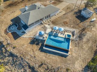 Hilltop Lux Haus with InfinityPool-Hottub-PoolTable - Fredericksburg - 5