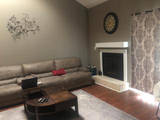 Quiet Home - Fayetteville - 4