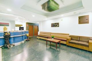 Super Townhouse Oak City Center Kushal Nagar - Kushālnagar - 6