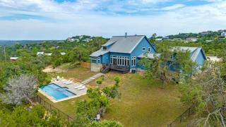 Luxurious Lake Park House: Sleeps 25, Pool, Hot-Tub, Firepit and Game Room! - Dripping Springs - 8