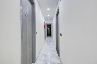 Collection O Rohini Sector 21 Formerly Shelter Inn - New Delhi - 6