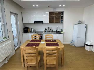 Two BR Apt near Chinggis Hotel - Ulaanbaatar - 6