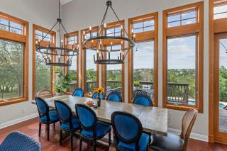 Luxurious Lake Park House: Sleeps 25, Pool, Hot-Tub, Firepit and Game Room! - Dripping Springs - 7