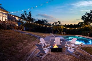 Luxurious Lake Park House: Sleeps 25, Pool, Hot-Tub, Firepit and Game Room! - Dripping Springs - 6