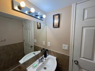 Basement Suite - Calgary - 2