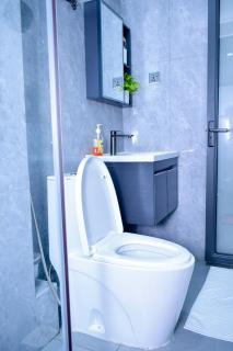 Golden Serenity bnb kilimani - Nairobi - 0