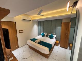 HOTEL SPARSH CITy - Jāmb - 3