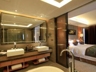 Zhangjiagang Zhonglian GDH International Hotel - 4