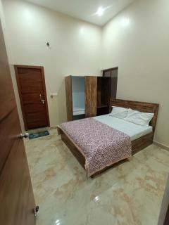 Hotel Shree Mayakunj - 1