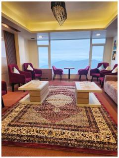 Broadway Boutique Mall Road Darjeeling #Restaurant #Free Wi-fi #Room Service & Prime Location -Best Seller Hotel In Darjeeling - Darjeeling - 4