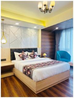 Broadway Boutique Mall Road Darjeeling #Restaurant #Free Wi-fi #Room Service & Prime Location -Best Seller Hotel In Darjeeling - Darjeeling - 9