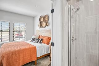 Serengeti New Build with Hot Tub - Fredericksburg - 4