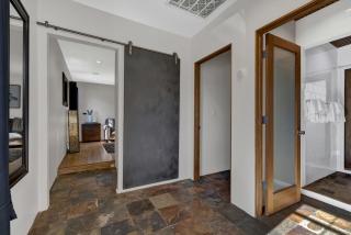 Guest Quarters - 2 Blocks to Main Street! - Fredericksburg - 2