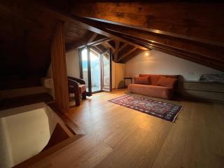 Persimmon Lake Como Lodge - Ossuccio - 5