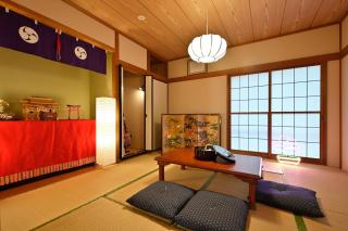Otter Stay - Nagoya Castle - 2