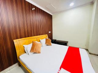 Stay Residency - Green Park Metro Station Gate no - 1 - Neu-Delhi - 9