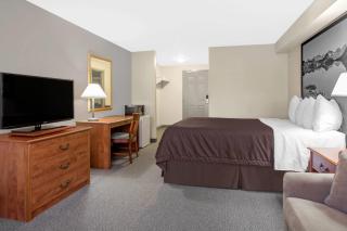 Super 8 by Wyndham Sault Ste Marie On - Sault Ste. Marie - 4