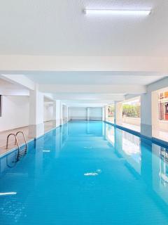 lovely two bedroom apartment with swimming pool fully equipped gym ample parking space children playing ground and amazing scenic city views in lavington - Nairobi - 9