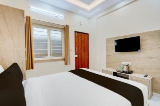 Hotel O Airport Suites - - 4