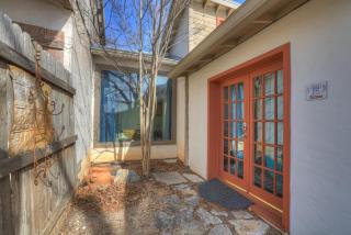 Texas Two Step Guesthouse - Fredericksburg - 5