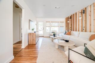 Koselig Hus with Cowboy Pool & Outdoor Shower - Fredericksburg - 7