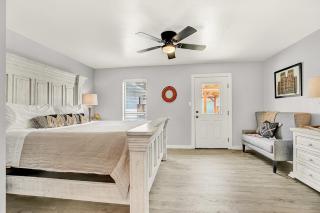 Wanderlust #1 | Hot Tub | Shared outdoor Space - Fredericksburg - 4