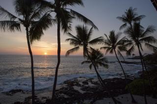 Spacious Oceanfront Penthouse with 180 Degree Views in Kailua Kona! - 0