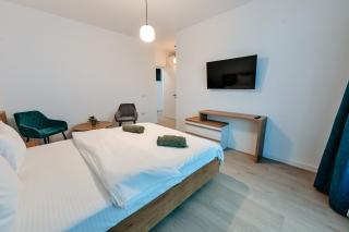 Nova Lake Retreat - Mamaia - 7