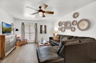 Wanderlust #2 | Hot Tub | Shared Outdoor Space - Fredericksburg - 9