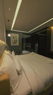 The LuxeLay - Gurgaon - 3