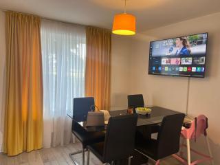 3 Bedroom House Accommodation near Goodwood - Eastergate - 1