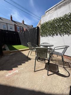 ResiLets NEW 3 Bed Apt, Sleeps 5, Town Centre, Ideal for contractors, holidaymakers, Professional Short Stay - Blyth - 8