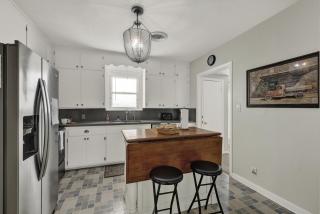 Leicht Haus Hot-Tub & Fire Pit, 5 blks to Marktplatz! - Fredericksburg - 8
