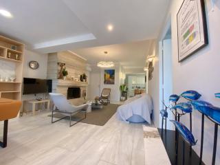 Versailles One Garden Villa Full Floor Suite - Koropíon - 0