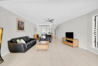 Seascape Solace - Breezy Waterfront Bliss - Palm Cove - 5