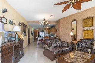 Sea-Gem Oceanfront Oasis - 6